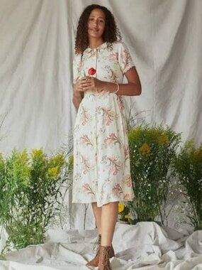 NWT Christy Dawn Cream Sebastian Dress in Butterfly Tulip Size Small